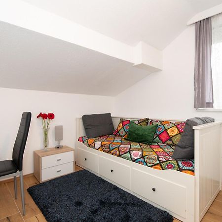 Ferienwohnung Waldblick, Faaker See Oberaichwald  외부 사진